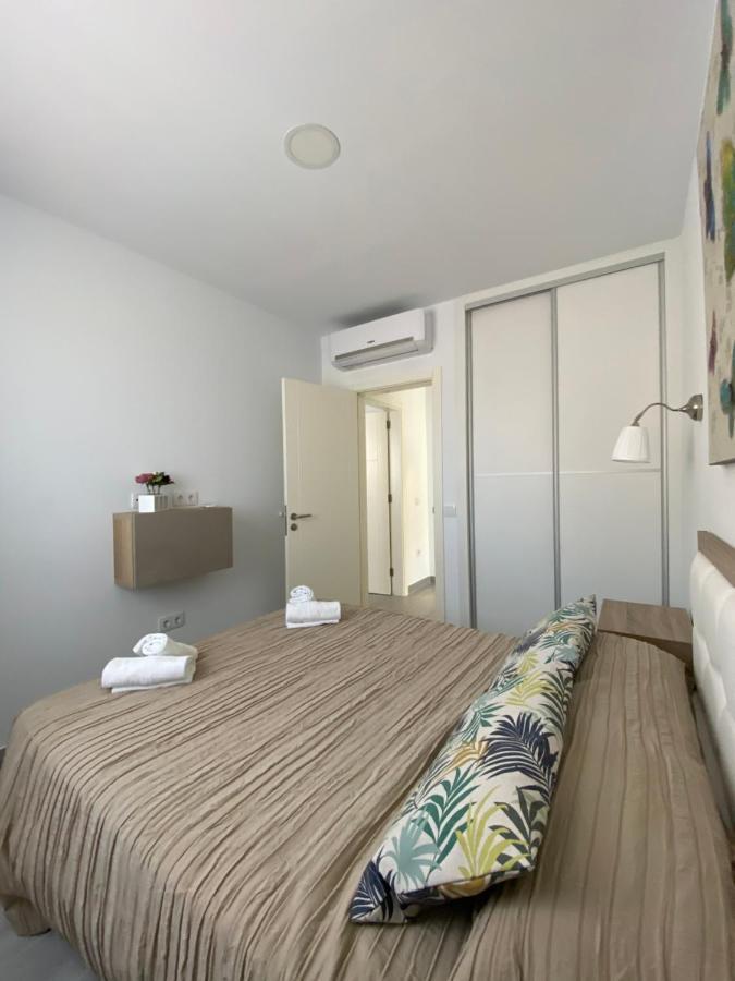 Billy'S Marina 360 With Pool Access Lägenhet Puerto De Mogan Exteriör bild